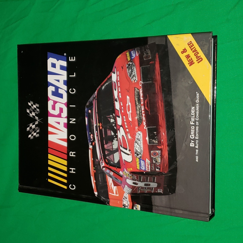 Nascar Chronicle Hardback Largo Illustrated Book Like New